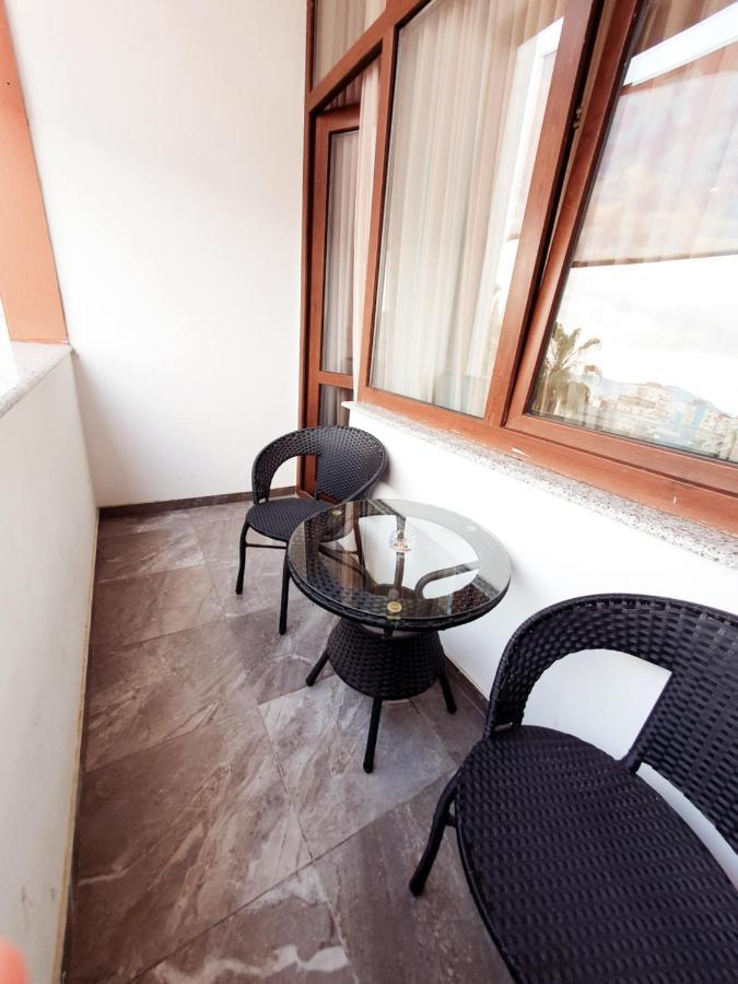 Old Batumi Apartment Exterior photo